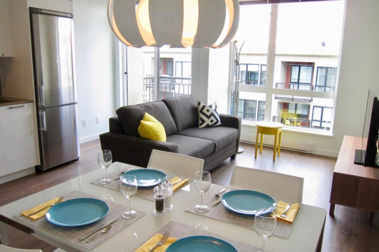 Lotus Loft Apartment Victoria Bagian luar foto